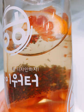 ㅎㅎ마이워터 과일워터팩+전용보틀_레몬파인애플 — 5점을 준 리뷰어가 2017년 11월 올린 사용 사진