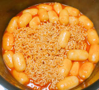미쓰리떡볶이 just 10 min 패키지 — 5점을 준 리뷰어가 2018년 5월 올린 사용 사진