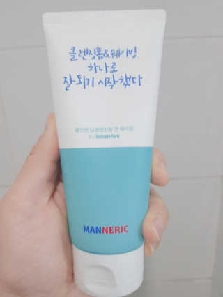 매너릭 올인원 딥클렌징폼 앤 쉐이빙 — 4.5점을 준 리뷰어가 2020년 1월 올린 사용 사진