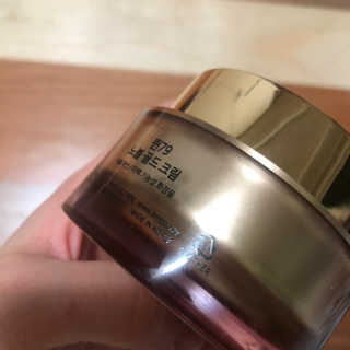 비엠비코 퀸79 노블 골드 크림 — 4점을 준 리뷰어가 2020년 1월 올린 사용 사진