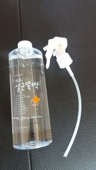 [펫토리아]살균뚝딱 강아지 고양이 살균소독제 탈취제 — 5점을 준 리뷰어가 2019년 10월 올린 사용 사진
