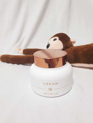스카이밀크 SKYMILK 당나귀밀크 크림 — 4.5점을 준 리뷰어가 2019년 12월 올린 사용 사진