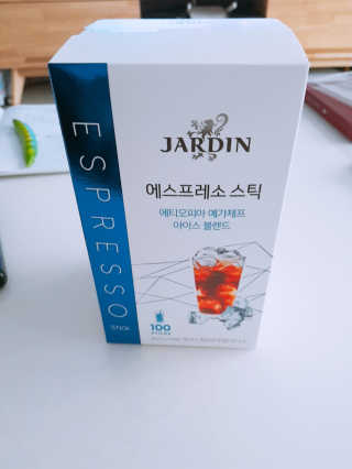 (주)쟈뎅 [쟈뎅] 에스프레소스틱 아이스블렌드 — 4점을 준 리뷰어가 2019년 5월 올린 사용 사진