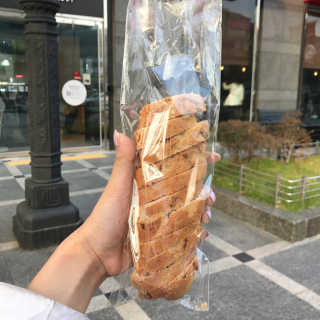 [보네르아띠 관악점] 내맘대로 빵 + 아메리카노 2잔 — 5점을 준 리뷰어가 2018년 11월 올린 사용 사진