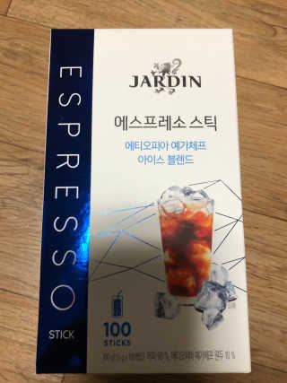 (주)쟈뎅 [쟈뎅] 에스프레소스틱 아이스블렌드 — 2점을 준 리뷰어가 2019년 5월 올린 사용 사진