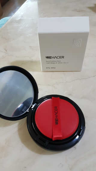 리하셀 아우라 쿠션 팩트 21호,23호 SPF50+ PA++++ — 5점을 준 리뷰어가 2019년 10월 올린 사용 사진