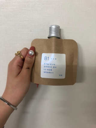 톤28 유기농 블루라이트 방어 UV 차단거리 건성용 B1 — 4점을 준 리뷰어가 2019년 5월 올린 사용 사진