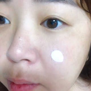 라 뷔게르 크렘 드 뷔게르 - Crème de Vigueur — 3점을 준 리뷰어가 2019년 9월 올린 사용 사진