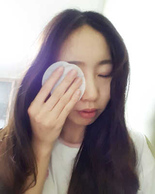 나이팅게일 데일리 더마 클렌징패드 마일드 — 5점을 준 리뷰어가 2018년 4월 올린 사용 사진