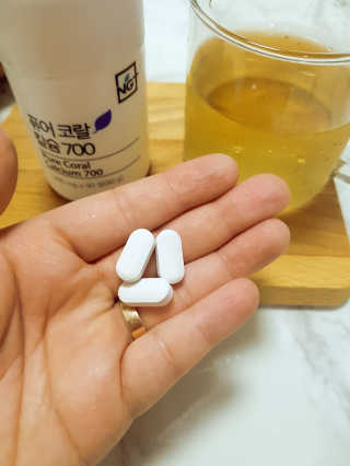 네츄럴굿띵스 퓨어 코랄 칼슘 700 30일분 — 5점을 준 리뷰어가 2018년 9월 올린 사용 사진