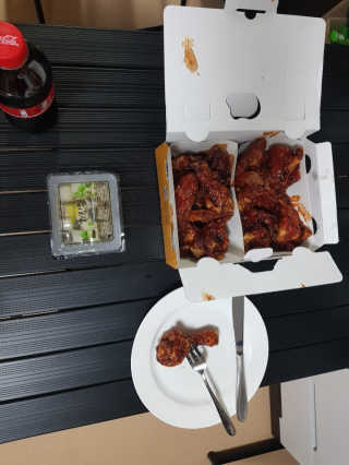 [치킨마루]-  빠사칸레드 + 콜라 500ml — 4점을 준 리뷰어가 2019년 5월 올린 사용 사진