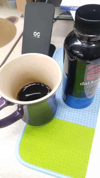 [빙그레] 달콤커피 콜라보 디카페인, 블랙 아메리카노 — 4.67점을 준 리뷰어가 2019년 1월 올린 사용 사진