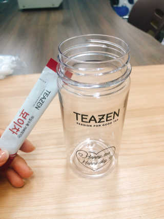 티젠 보이차 + 마이보틀 세트 — 4점을 준 리뷰어가 2018년 6월 올린 사용 사진