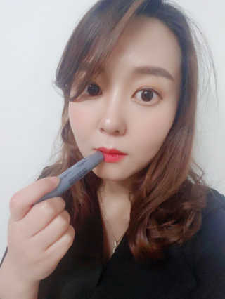 그레이그라운드 바이탈 듀얼 립밤 — 4.5점을 준 리뷰어가 2019년 12월 올린 사용 사진