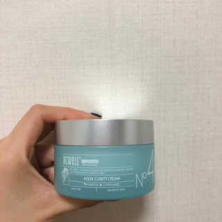 아크웰 아쿠아 클리니티 수분크림 — 3.67점을 준 리뷰어가 2018년 10월 올린 사용 사진