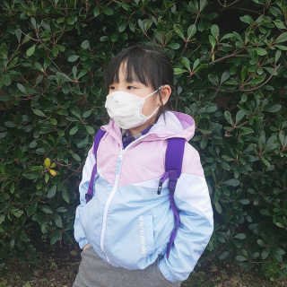 인디고뱅크키즈 메쉬 배색 점퍼 — 4.5점을 준 리뷰어가 2020년 3월 올린 사용 사진