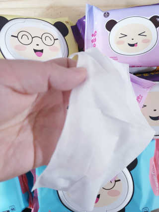 달곰이 물티슈 — 5점을 준 리뷰어가 2018년 12월 올린 사용 사진