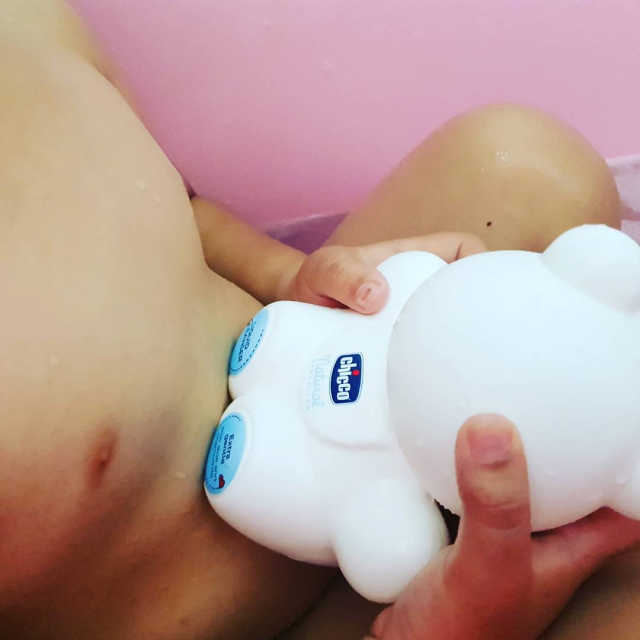 치코 내추럴센세이션 곰돌이 클렌저 리뷰 사진