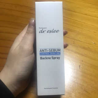 dr.eslee 안티세범 백크네 스프레이 — 5점을 준 리뷰어가 2019년 4월 올린 사용 사진