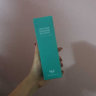 오지아이 워터 밤 모이스처 스킨 에센스 180ml — 4점을 준 리뷰어가 2020년 1월 올린 사용 사진