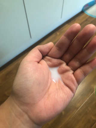 이솔화장품 이솔 세범 리스 포어 토너 200ml — 5점을 준 리뷰어가 2018년 8월 올린 사용 사진