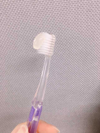 큐어스크립트 닥터폴스 치약 라임만다린향 — 4점을 준 리뷰어가 2018년 3월 올린 사용 사진