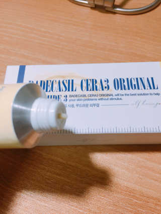 23years old 바데카실 세라3 오리지널 — 4.67점을 준 리뷰어가 2017년 10월 올린 사용 사진