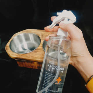 [펫토리아]살균뚝딱 강아지 고양이 살균소독제 탈취제 — 5점을 준 리뷰어가 2020년 3월 올린 사용 사진
