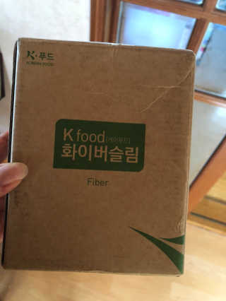 두루원 똥기사의 Kfood 화이버슬림 — 3.83점을 준 리뷰어가 2018년 7월 올린 사용 사진