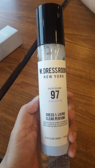 더블유드레스룸 드레스퍼퓸 150ml — 5점을 준 리뷰어가 2018년 8월 올린 사용 사진