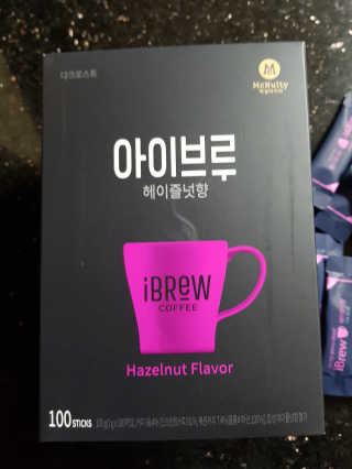 한국맥널티 아이브루 헤이즐넛향 100T — 4점을 준 리뷰어가 2019년 10월 올린 사용 사진