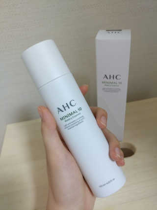 AHC 에이 에이치 씨 미니멀 10 워터리 에센스 — 5점을 준 리뷰어가 2018년 11월 올린 사용 사진