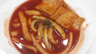 두번째 국떡 국가대표 떡볶이 1팩 + 영미칩 2봉 증정 — 4.5점을 준 리뷰어가 2019년 2월 올린 사용 사진