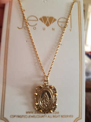 쥬얼카운티 92.5 Silver Byzantine Coin Pendant Necklace — 5점을 준 리뷰어가 2018년 12월 올린 사용 사진