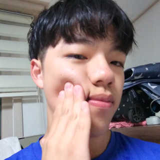 스킨그래머 슈퍼 굿 리페어 크림 — 4.5점을 준 리뷰어가 2019년 5월 올린 사용 사진
