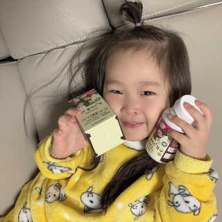 비타맘 키즈플러스업 성장기 어린이 멀티비타민미네랄 120정 — 4점을 준 리뷰어가 2020년 2월 올린 사용 사진
