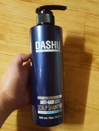 다슈코리아 다슈 데일리 한방 두피 골드 샴푸 500ml — 4.67점을 준 리뷰어가 2017년 12월 올린 사용 사진