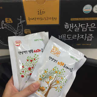 착즙하는 남자 햇살담은 명품 사과즙10포 배도라지즙 10포 — 5점을 준 리뷰어가 2018년 9월 올린 사용 사진