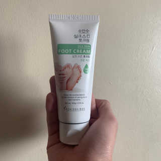 (주)에네스티 에네스티 수안수 실크스킨 풋크림 1+1 — 5점을 준 리뷰어가 2019년 11월 올린 사용 사진