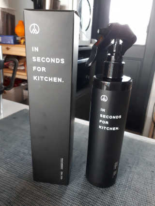 PEACE MOMENT 피스모먼트 인세컨즈포키친 320mL 천연살균소독제 — 4점을 준 리뷰어가 2019년 2월 올린 사용 사진