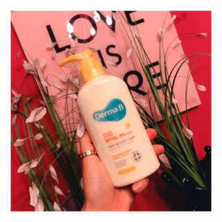 더마비 에브리데이 선블록 SPF50+ PA++++ — 5점을 준 리뷰어가 2019년 4월 올린 사용 사진
