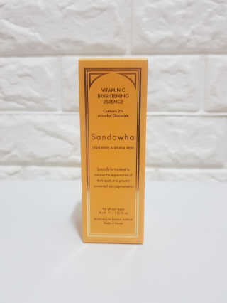[스킨큐어] 산다화 비타민C 화이트닝 에센스 30ml — 5점을 준 리뷰어가 2020년 3월 올린 사용 사진