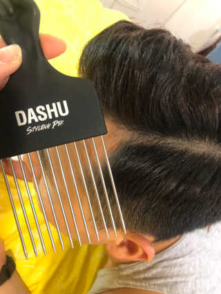 다슈코리아 다슈 클래식 타이거 레이지 수성 포마드 — 2.5점을 준 리뷰어가 2019년 5월 올린 사용 사진