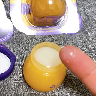 [후르디아] 블루베리 과즙 듬뿍 꿀과즙립밤 3개 세트 — 5점을 준 리뷰어가 2019년 11월 올린 사용 사진