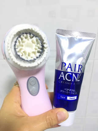 페어아크네 크리미폼 페어아크네 크리미 폼 — 5점을 준 리뷰어가 2019년 7월 올린 사용 사진
