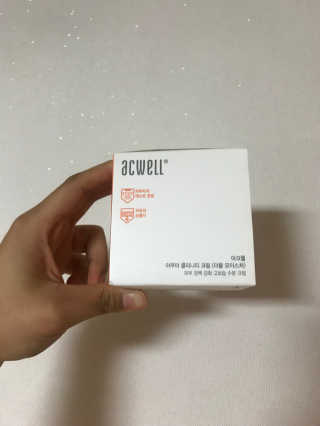 아크웰 아쿠아 클리니티 수분크림 — 4.33점을 준 리뷰어가 2018년 10월 올린 사용 사진