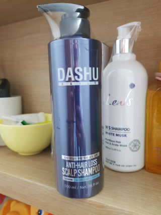 다슈코리아 다슈 데일리 단백질 한방 두피 골드 샴푸 500ml — 4점을 준 리뷰어가 2020년 3월 올린 사용 사진