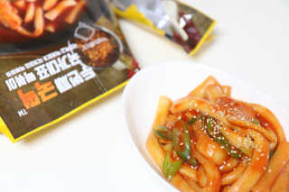 두번째 국떡 국가대표 떡볶이 1팩 + 영미칩 2봉 증정 — 5점을 준 리뷰어가 2019년 2월 올린 사용 사진