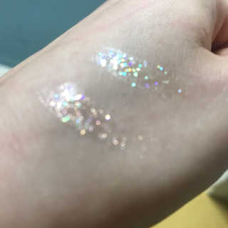 [블랙루즈] 펄블리 아이 글리터 2종 — 4.5점을 준 리뷰어가 2019년 1월 올린 사용 사진