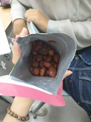 풀무원 칼로리 부담 없는 건강 간식, 심콩 — 1점을 준 리뷰어가 2019년 10월 올린 사용 사진